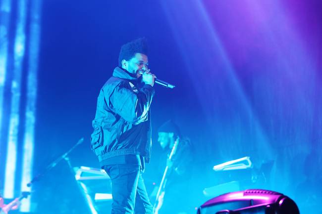 Canadian R&B artist The Weeknd performs at Gocheok Skydome in Seoul on Saturday. (Hyundai Card)