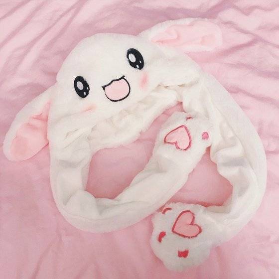 권용태 대표가 만든 토끼 모자. [사진 월리샵]