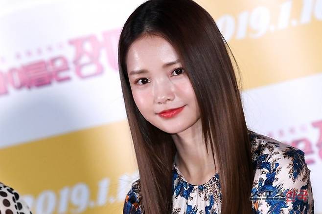 영화 '그대 이름은 장미'(감독 조석현) 언론시사회에 참석하고 있는 배우 하연수. 사진=장동규 기자 jk31@hankooki.com