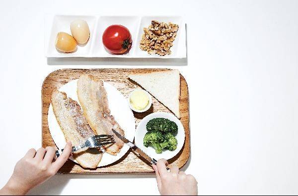 저탄고지 지지자들은 ‘탄수화물을 섭취하지 않으면 우리 몸이 지방을 에너지원으로 이용하는 상태로 전환된다’고 주장한다./조선일보DB