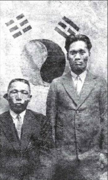훙커우 의거 직전 김구(왼쪽)와 윤봉길이 함께 찍은 사진.서울신문 DB