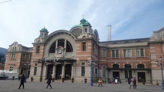 경성(서울)역은 동북아 철도의 허브, 지금도 수려한 건축미를 잃지 않았다. 사진·박보균 대기자