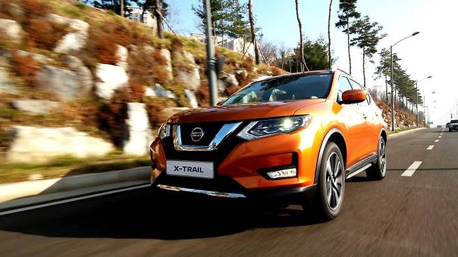 더 뉴 닛산 엑스트레일 (The New Nissan X-TRAIL).