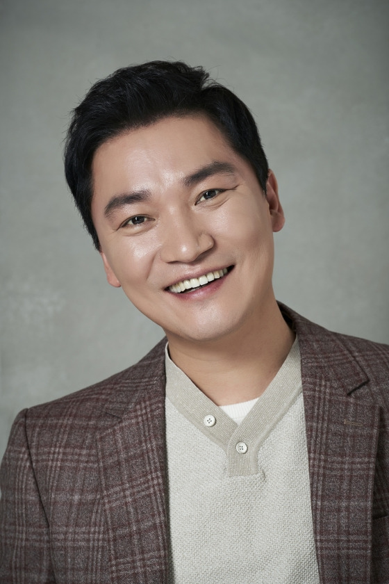 배우 조재윤/사진제공=FNC엔터테인먼트