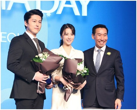 배우 류수영, 박하선 부부.