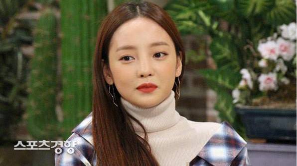 가수 구하라가 원 소속사와 계약이 만료됐다. KBS 제공