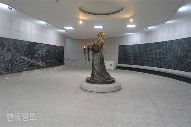 광주 5ㆍ18공원 내 추모승화공간 내부 전경. 김종구 기자