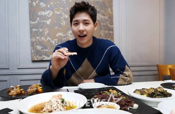 스타뉴스와 입대 전 마지막 인터뷰를 가진 B1A4 신우 /사진=김휘선 기자