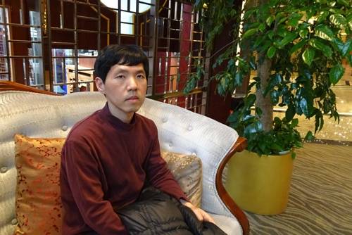 농심배 전설 이창호 9단 (상하이=연합뉴스) 최인영 기자 = 제20회 농심신라면배 세계바둑최강전에 초대받은 이창호 9단이 17일 중국 상하이 센트럴 호텔에서 연합뉴스와 인터뷰를 하고 있다. 2019.2.18 abbie@yna.co.kr (끝)