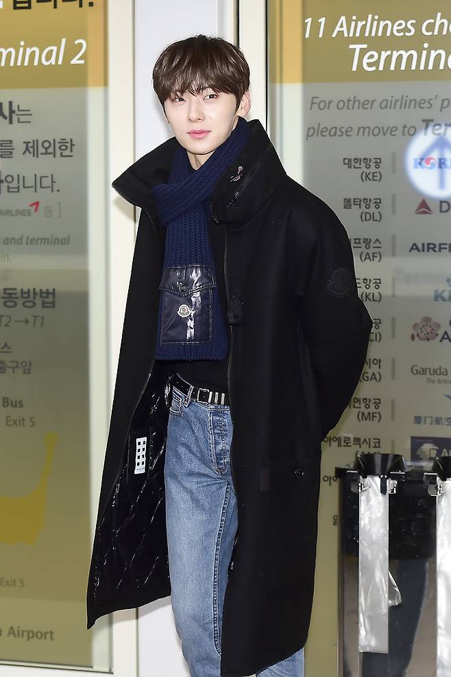 뉴이스트 황민현