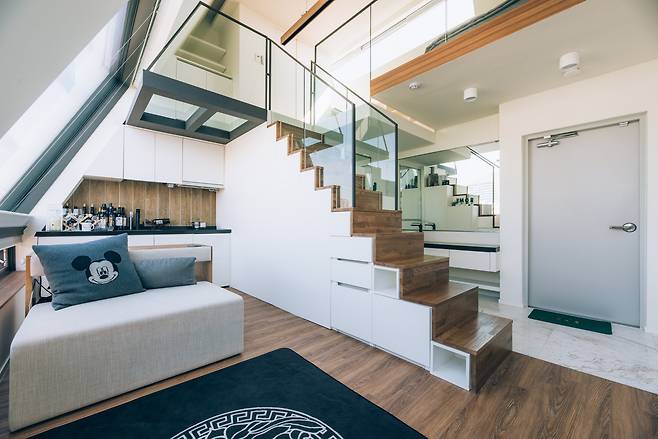 가장 넓은 8층 펜트하우스. ［사진 이지응 작가］