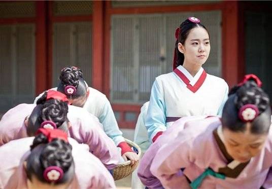 SBS 드라마 '장옥정, 사랑에 살다' 중 영조의 생모 최무수리(한승연) [사진=SBS]