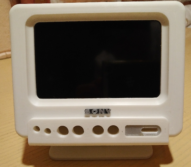 (5인치 와이드 화면을 채용했다) / 아는 아저씨님 사진 제공