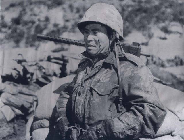 '돌아오지 않는 해병'의 배우 장동휘. '돌아오지 않는 해병'은 엑스트라 연인원 10만명 등 대규모 물량이 투입돼 제작됐다. 한국일보 자료사진