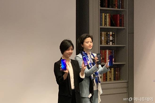 (왼쪽부터)버지니아 쉬 샤오미 담당과 정승희 지모비코리아 대표