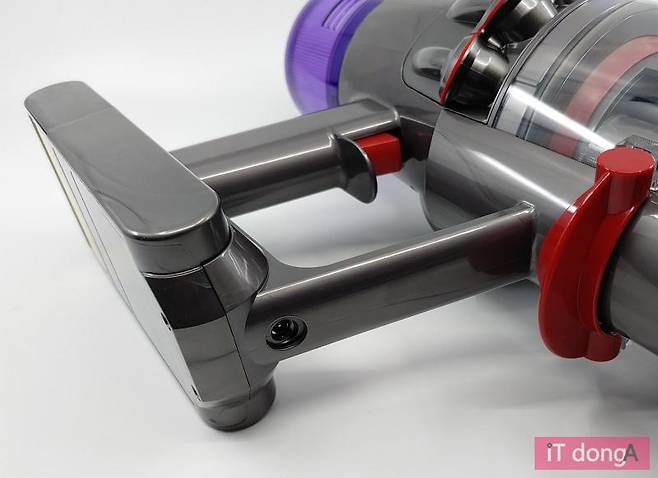 본체 전원 충전 단자