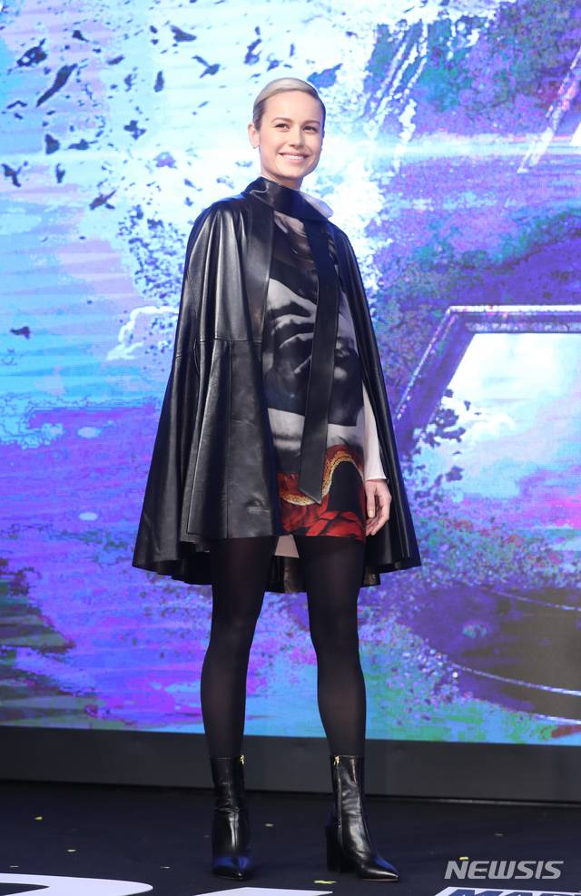 【서울=뉴시스】조수정 기자 =  방한한 배우 브리 라슨이 영화 '어벤져스 : 엔드게임(Avengers:Endgame)' 아시아 프레스 컨퍼런스가 열린 15일 오후 서울 종로구 포시즌스호텔에서 포즈를 취하고 있다. 영화 '어벤져스 : 엔드게임은 4월 24일 개봉한다. chocrystal@newsis.com