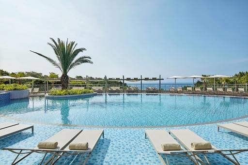 제주신라호텔 야외 수영장.