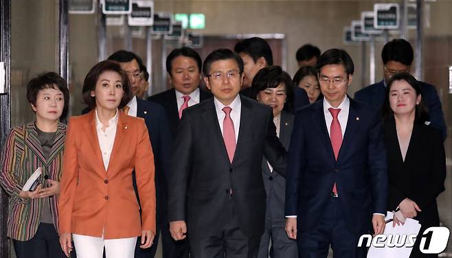 황교안 대표 등 자유한국당 지도부© News1 김명섭 기자