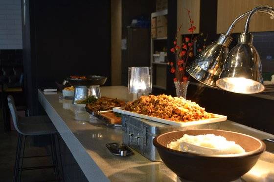 지난 5일 젠지 사옥의 점심 메뉴. 선수들이 좋아하는 제육볶음이 나왔다. [사진 젠지]