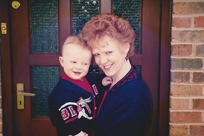 알렉스는 자신이 세상을 떠나면, 자신의 이야기를 사람들에게 알려달라고 어머니에게 부탁했다