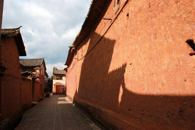 동연화촌의 마루지 저택으로 가는 골목