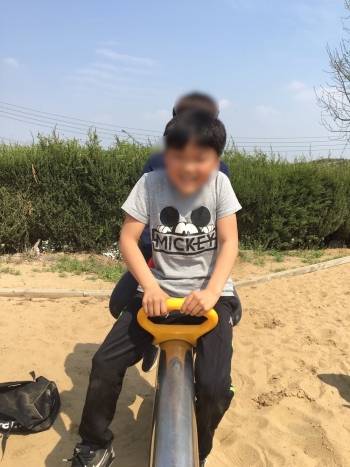 취재보다, 너희들과 시소를 타는 게 더 좋아. 정말 행복했다./사진=남형도 기자