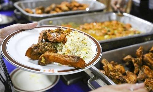 볶음밥과 생선이 주메뉴다 [사진/성연재 기자]