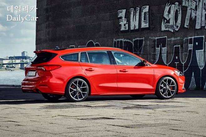 포드, 신형 포커스 ST 에스테이트 (출처 포드)