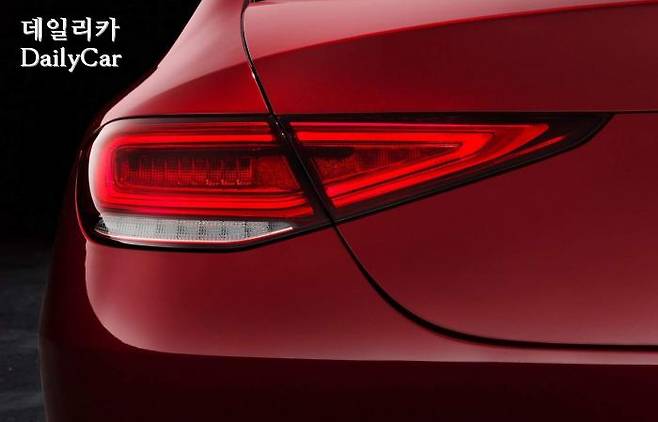 CLS (공격적 인상의 테일램프)