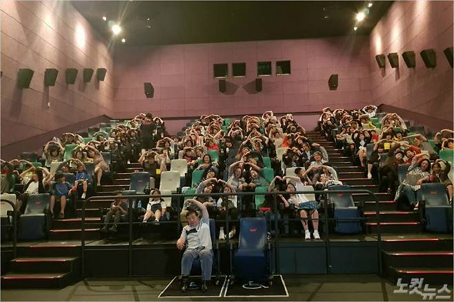 '천로역정:천국을 찾아서' 강원 춘천 시사회가 21일 오후 춘천CGV에서 열렸다. 극장판 애니메이션 천로역정은 다음 달 13일 개봉한다.