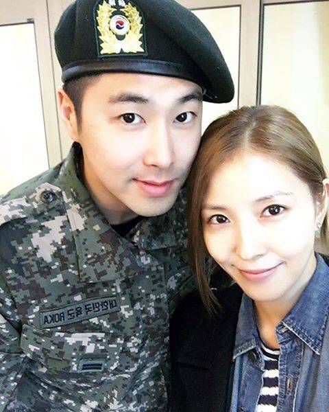 ▲ 보아가 유노윤호 군 복무 당시 면회를 갔다. 출처l보아 SNS