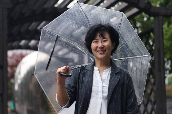 이수인 에누마 대표가 27일 오후 서울 서대문 순화공원에서 중앙일보와 인터뷰하고 있다. 최승식 기자