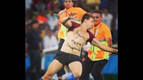 2014년 브라질 월드컵 당시 독일-아르헨티나의 결승전에 난입한 즈도로베츠키 [사진 유튜브 화면 캡처]