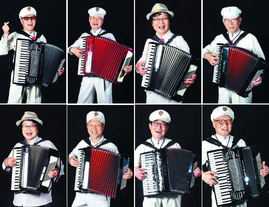 고양실버아코디언연주단 단원들. 공길남 단장과 정한진·신현분·이상길·추길광·김주만·김복술·박옥자 단원(왼쪽 위사진부터 시계방향).