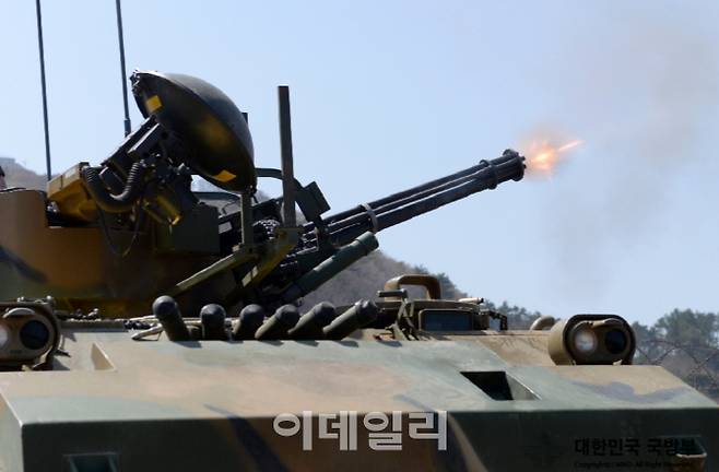 발칸포 사격 모습 [사진=국방부]