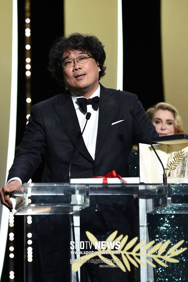 ▲ 제72회 칸국제영화제에서 황금종려상을 수상한 '기생충' ⓒ게티이미지