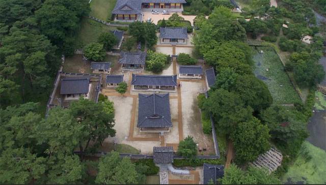 조선 최초의 서원인 경북 영주 소수서원의 전경