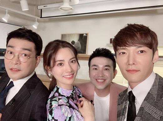 손현주, 나나, 김선근, 최진혁  (사진=최진혁 SNS)