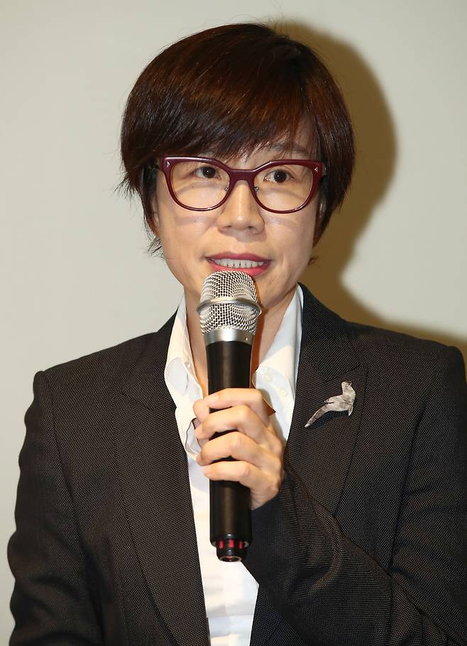 Seoul Museum of Art Director Beck Jee-sook speaks during a press conference Monday. (Yonhap)