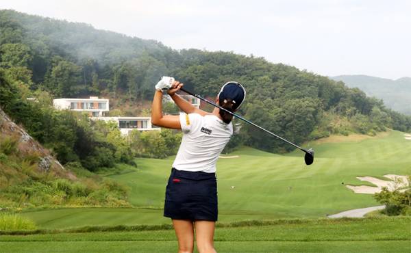 16일부터 사흘간 보그너 MBN 여자오픈이 열리는 양평 더스타휴 골프장은 파4홀이 특히 어려워 장타력과 정교함을 동시에 요구한다.  [사진 제공 = 매경DB]