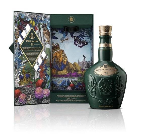 로얄살루트 21년 블렌디드 몰트 위스키. [사진 페르노리카코리아]