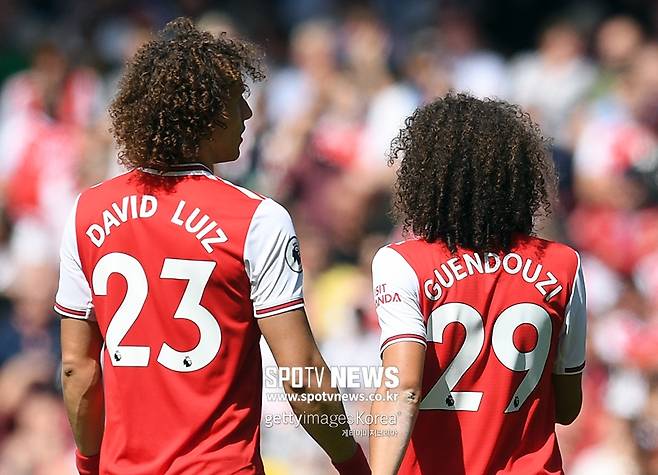 ▲ 루이스와 귀앵두지(오른쪽)