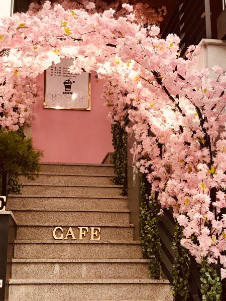 홍대 콘텐츠라운지 RUR(러) 입구 전경