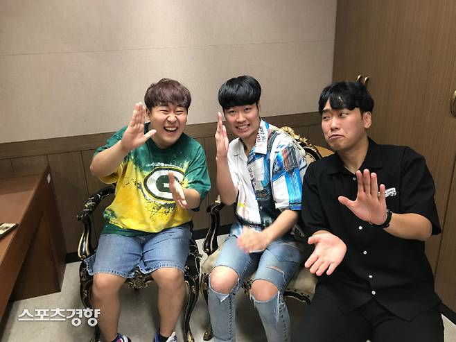 개그 유튜버 ‘보물섬’. 왼쪽부터 이현석, 강민석, 김동현. 사진 하경헌 기자