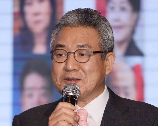 정한용. 뉴시스