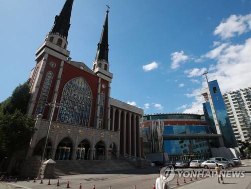 명성교회 (서울=연합뉴스) 한종찬 기자 = 부자(父子) 목사의 교회 세습 논란에 선 명성교회. 2019.9.23 saba@yna.co.kr