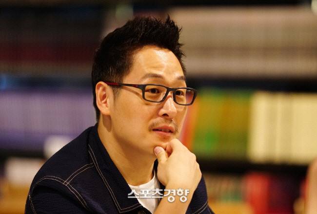 웹툰 작가 겸 방송인 김풍. 경향DB