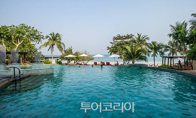 ▲ 코사멧 풀 빌라 리조트 '파라디' 메인 수영장