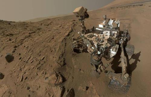 샤프산 탐사 중인 큐리오시티 [NASA/JPL-Caltech 제공]
